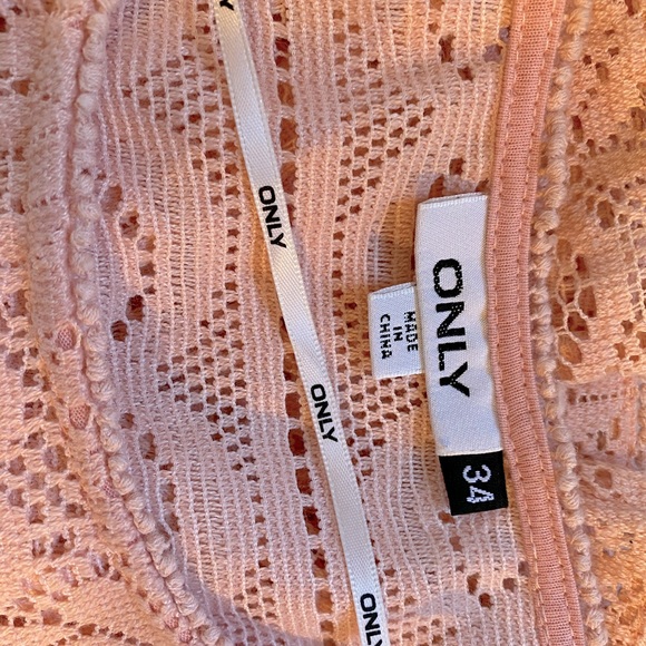 ONLY M Lacey Top - Picture 5 of 5